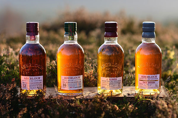 Бутылки со скотчем Aberlour