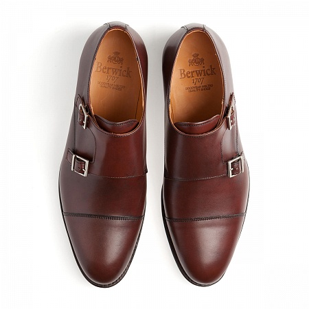 картинка Berwick 3637 Burgundy Saddle от магазина  Mykilt